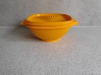 Tupperware Servalier Bowl 15,5 cm. Geel, Huis en Inrichting, Keuken | Tupperware, Ophalen of Verzenden, Geel, Bak of Kom