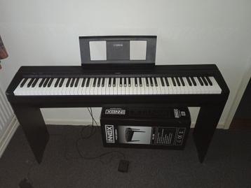 Compelte set. Yamaha P-45 Digitale Piano + Accessoires beschikbaar voor biedingen