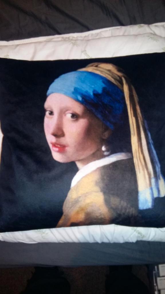 zachte nieuwe sierkussens met meisje met de parel, Huis en Inrichting, Woonaccessoires | Kussens, Nieuw, Zwart, Vierkant, Ophalen