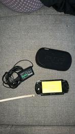 Sony PSP 1004 inclusief lader, Spelcomputers en Games, Gebruikt, PSP, Zwart, Ophalen