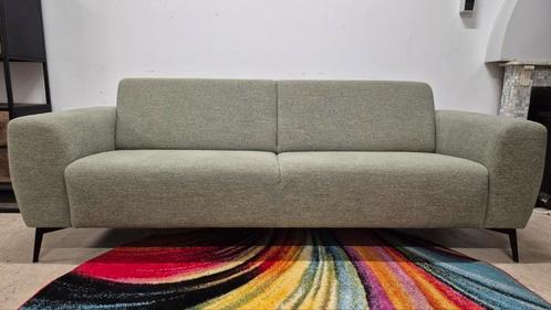 Groene stoffen Xooon 3 zits industriële design bank, Huis en Inrichting, Banken | Bankstellen, Zo goed als nieuw, Rechte bank