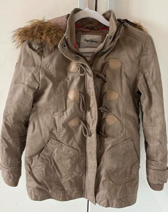 Pepe Jeans bruine winterjas 140/146 (maat 12), Kinderen en Baby's, Kinderkleding | Maat 146, Gebruikt, Meisje, Jas, Ophalen of Verzenden