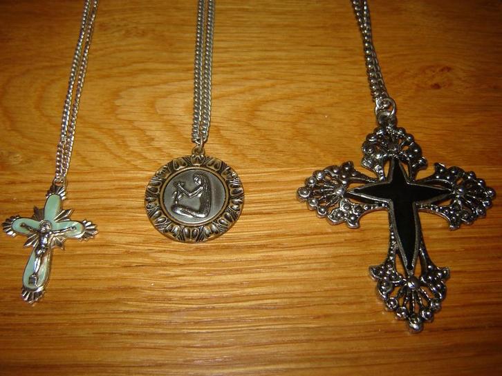 KETTING MET HANGER !!!!!!, Sieraden, Tassen en Uiterlijk, Kettinghangers, Zo goed als nieuw, Overige materialen, Overige kleuren