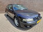 Seat Leon 1.8-20V Sport trekhaak airco APK 06-2026 LM velgen, Gebruikt, Zwart, 4 cilinders, Leon