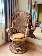 Rotan Pauwstoel, Ophalen, Gebruikt, Bruin, Riet of Rotan