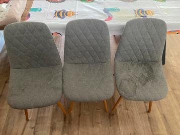 Gratis eetkamerstoelen 6x beschikbaar voor biedingen