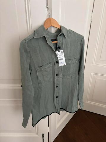 Zara groen overhemd, olijf groene blouse zwarte knopen, M beschikbaar voor biedingen