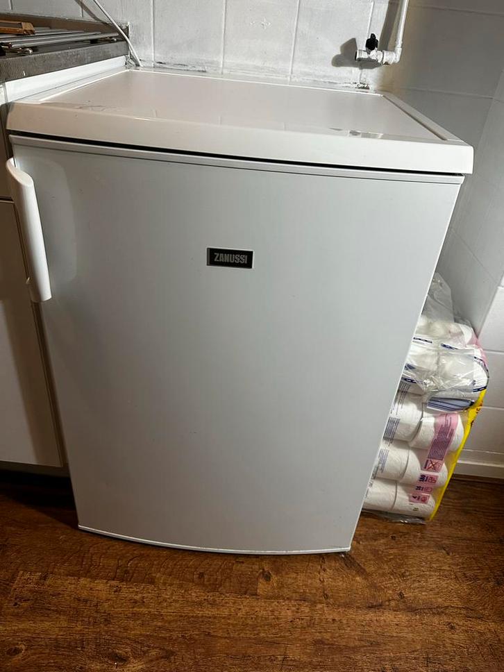 Zanussi Tafelmodel Koelkast met Vriesvak - Zo Goed Als Nieuw, Witgoed en Apparatuur, Koelkasten en IJskasten, Zo goed als nieuw