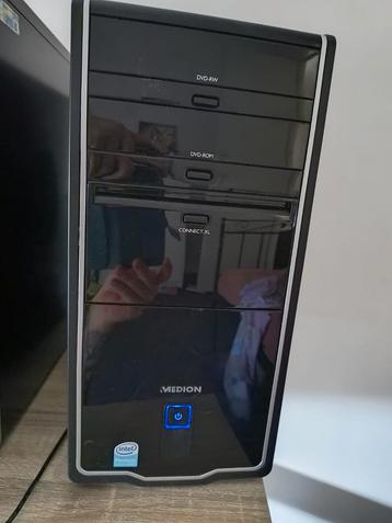 Medion dual core kast.  beschikbaar voor biedingen