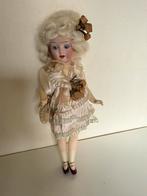 Armand Marseille pop slaapoogjes originele kleding 23cm, Ophalen of Verzenden, Zo goed als nieuw, Pop