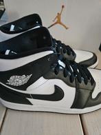 Jordan 1 mid black/white nieuw!! Maat 42, Zwart, Nike, Nieuw, Ophalen of Verzenden