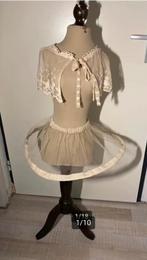 Brocante Paspop, mooie Hoepelrok, met Brocante Kraag, Antiek en Kunst, Ophalen of Verzenden, Dames