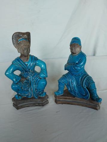 Set decoratieve Chinese keramische beeldjes beschikbaar voor biedingen