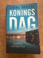Koningsdag - Lidewij Martens Thriller, Boeken, Ophalen of Verzenden, Gelezen, Nederland
