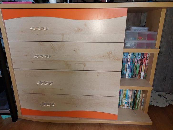 Hele mooie commode met 4 lades van Gautier 103 x 85 x 48 cm, Kinderen en Baby's, Kinderkamer | Commodes en Kasten, Zo goed als nieuw