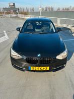 BMW 1-Serie F20 118I 125KW 5DR 2012 Zwart, Auto's, 1-Serie, 65 €/maand, Zwart, 4 cilinders