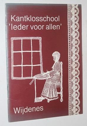 Kantklosschool "Ieder voor allen" Wijdenes 133669, Boeken, Hobby en Vrije tijd, Gelezen, Overige onderwerpen, Ophalen of Verzenden