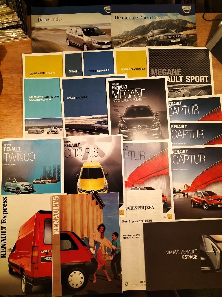 Renault Brochures, Boeken, Ophalen of Verzenden, Zo goed als nieuw, Renault