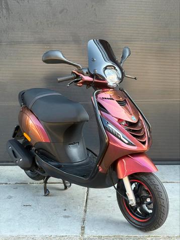 PIAGGIO ZIP 4T 3V BROM MICRA MYSTIC 2020 FULL OPTION beschikbaar voor biedingen