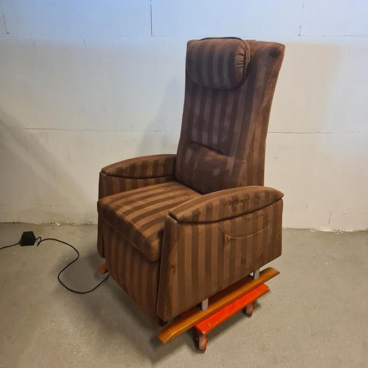 Sta op stoel / opsta stoel fitFORM, Huis en Inrichting, Fauteuils, 50 tot 75 cm, Minder dan 75 cm, Ophalen