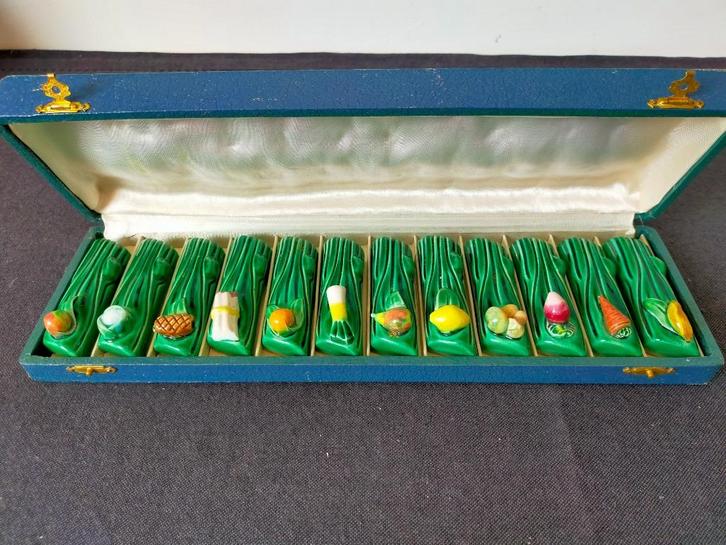 12 ANTIEKE FRANSE KERAMIEKE MESSENLEGGERS, Antiek en Kunst, Curiosa en Brocante, Ophalen of Verzenden