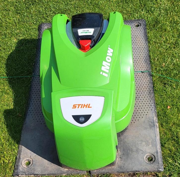 Viking M422 robotmaaier izgst, Tuin en Terras, Robotmaaiers, Gebruikt, 20 tot 25 cm, Met regensensor, Ophalen