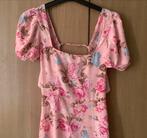 Jurk mt, XS.     Stradivarius.     Afgeprijsd!, Ophalen of Verzenden, Roze, Maat 34 (XS) of kleiner, Onder de knie
