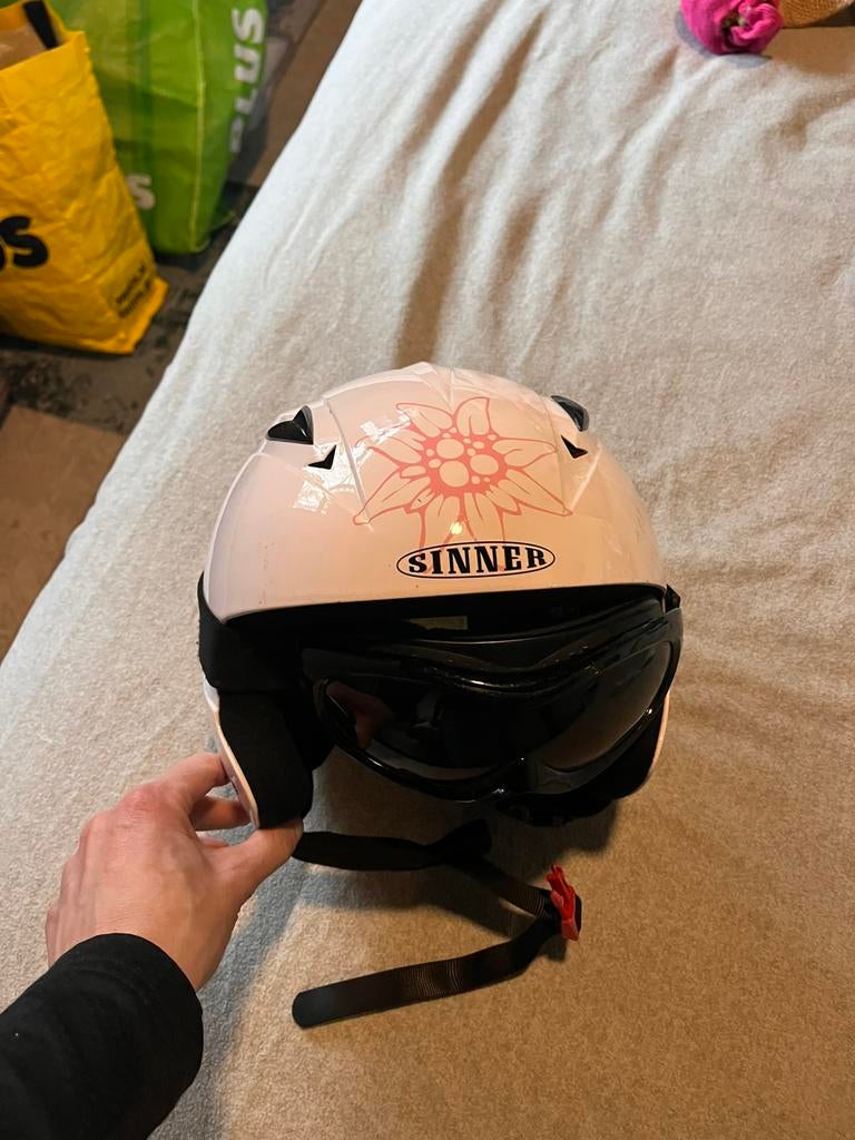 Snowboardhelm sinner, Sport en Fitness, Snowboarden, Ophalen, Gebruikt, Helm of Bescherming