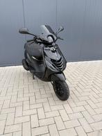 PIAGGIO ZIP FULL OPTION GARANTIE BROM BLACK ON BLACK, Ophalen of Verzenden, Zo goed als nieuw, Benzine, Zip