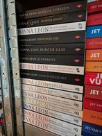 Donna Leon - Verzameling boeken 15x, Ophalen of Verzenden, Zo goed als nieuw, Nederland