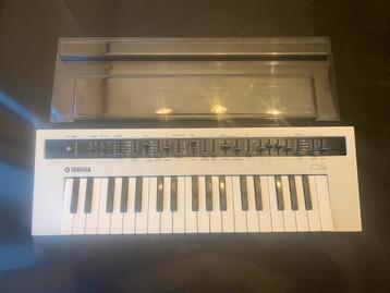 Yamaha Reface CS (decksaver incl.) beschikbaar voor biedingen
