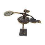 Corrie Ammerlaan - bronzen sculptuur "Danseres met waaiers", Antiek en Kunst