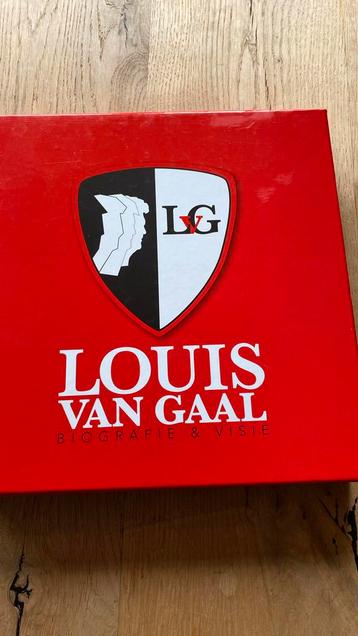 Boek, biografie Louis van Gaal.
