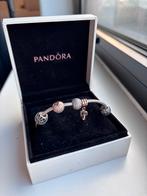 Pandora Armband met bedels! Zilver/Rosé Goud, Sieraden, Tassen en Uiterlijk, Armbanden, Ophalen of Verzenden, Zo goed als nieuw