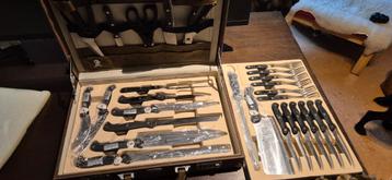 Bestek set/Messen set, nooit gebruikt beschikbaar voor biedingen