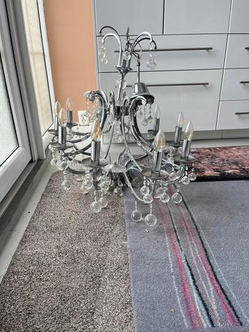 Hanglamp. Past mooi in grote ruimte of hal. beschikbaar voor biedingen