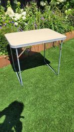 Campingtafeltje, Caravans en Kamperen, Kampeermeubelen, Ophalen of Verzenden, Gebruikt, Campingtafel