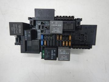Mercedes-Benz W205 C-Klasse Zekeringkast A2229063202 beschikbaar voor biedingen