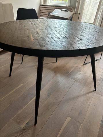 Woood ronde eettafel hout zwart beschikbaar voor biedingen