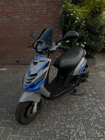 Piaggio zip 50cc 4t blauw kenteken + begrenzer NIEUW STAAT!! beschikbaar voor biedingen