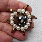 Vintage broche handmade, Sieraden, Tassen en Uiterlijk, Broches, Ophalen of Verzenden, Zo goed als nieuw, Bruin, Overige materialen