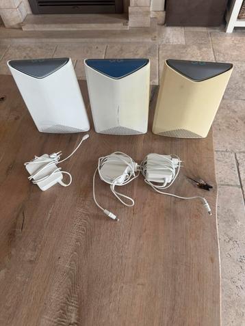Netgear Orbi Pro Wifi Mesh Set SRR60 en 2x SRS60 beschikbaar voor biedingen