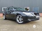 BMW 5-serie Touring 520i Lci|Youngtimer|PDC|Leder|NL Auto, Automaat, Achterwielaandrijving, Zwart, 4 cilinders