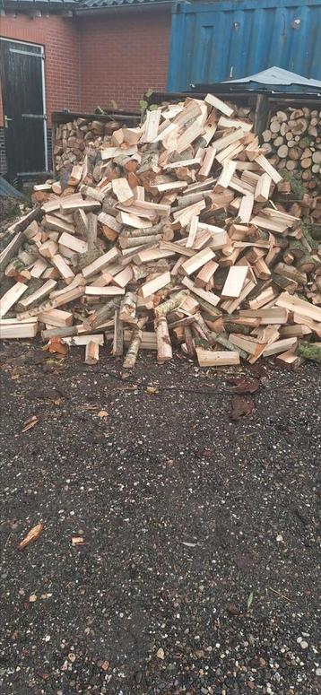 Haardhout, kachelhout, brandhout ca 30-35cm beschikbaar voor biedingen