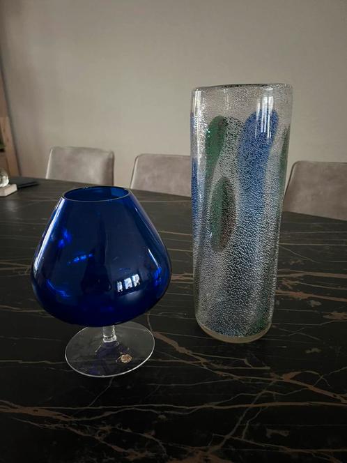 Blauwe vazen, Huis en Inrichting, Woonaccessoires | Vazen, Zo goed als nieuw, Blauw, Minder dan 50 cm, Glas, Ophalen of Verzenden