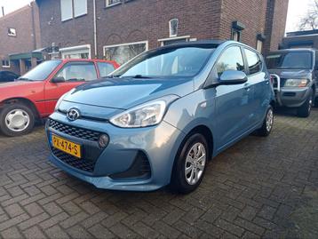 Hyundai i10 1.0i 66pk 2018 Blauw nieuwe APK beschikbaar voor biedingen