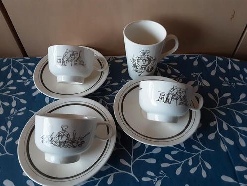 Kop en schotels en beker California  PETRUS REGOUT. vanaf, Antiek en Kunst, Antiek | Servies compleet, Ophalen of Verzenden