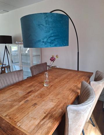 Vloerlamp met diepgroene velours kap beschikbaar voor biedingen