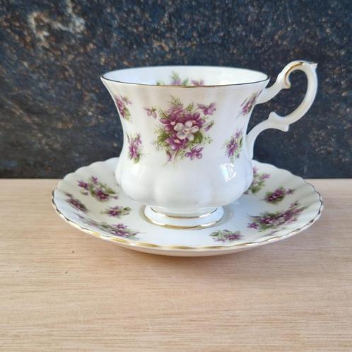 Diverse Royal Albert kop en schotels, Antiek en Kunst, Antiek | Servies los, Ophalen of Verzenden
