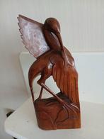 Indonesisch houten beeld vogel met vis, Antiek en Kunst, Kunst | Beelden en Houtsnijwerken, Ophalen of Verzenden
